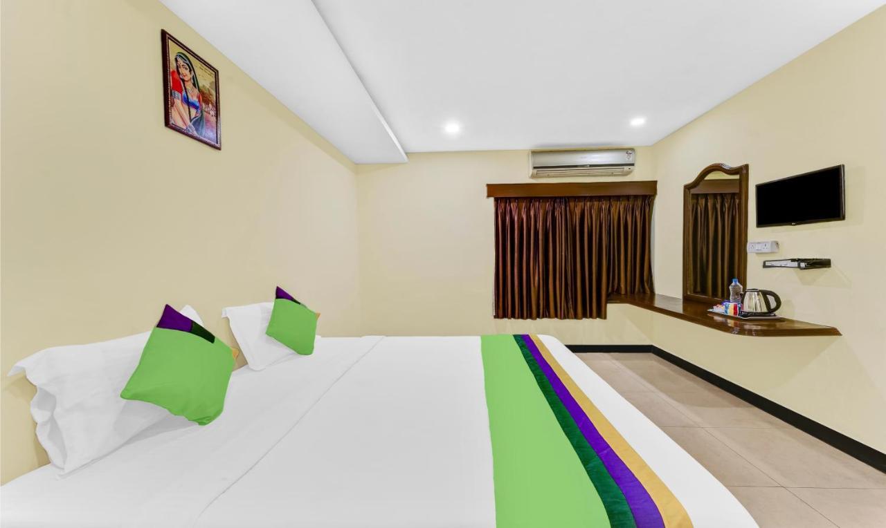 Treebo B Coral, 2 Km From Promenade Beach Pondicherry Exterior photo